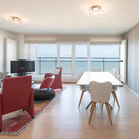 In Belgium With Sea Views * 奥斯滕德