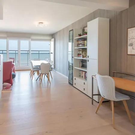 In Belgium With Sea Views 公寓